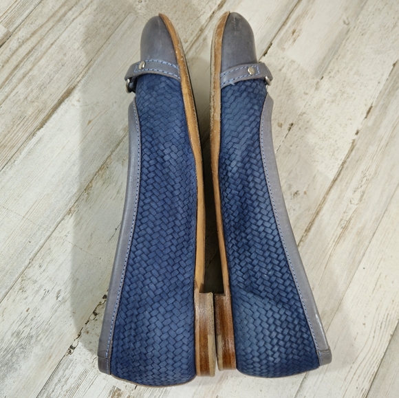 AGL Attilio Guisti Leombruni Blue Leather Buckle Flats - Picture 3 of 8